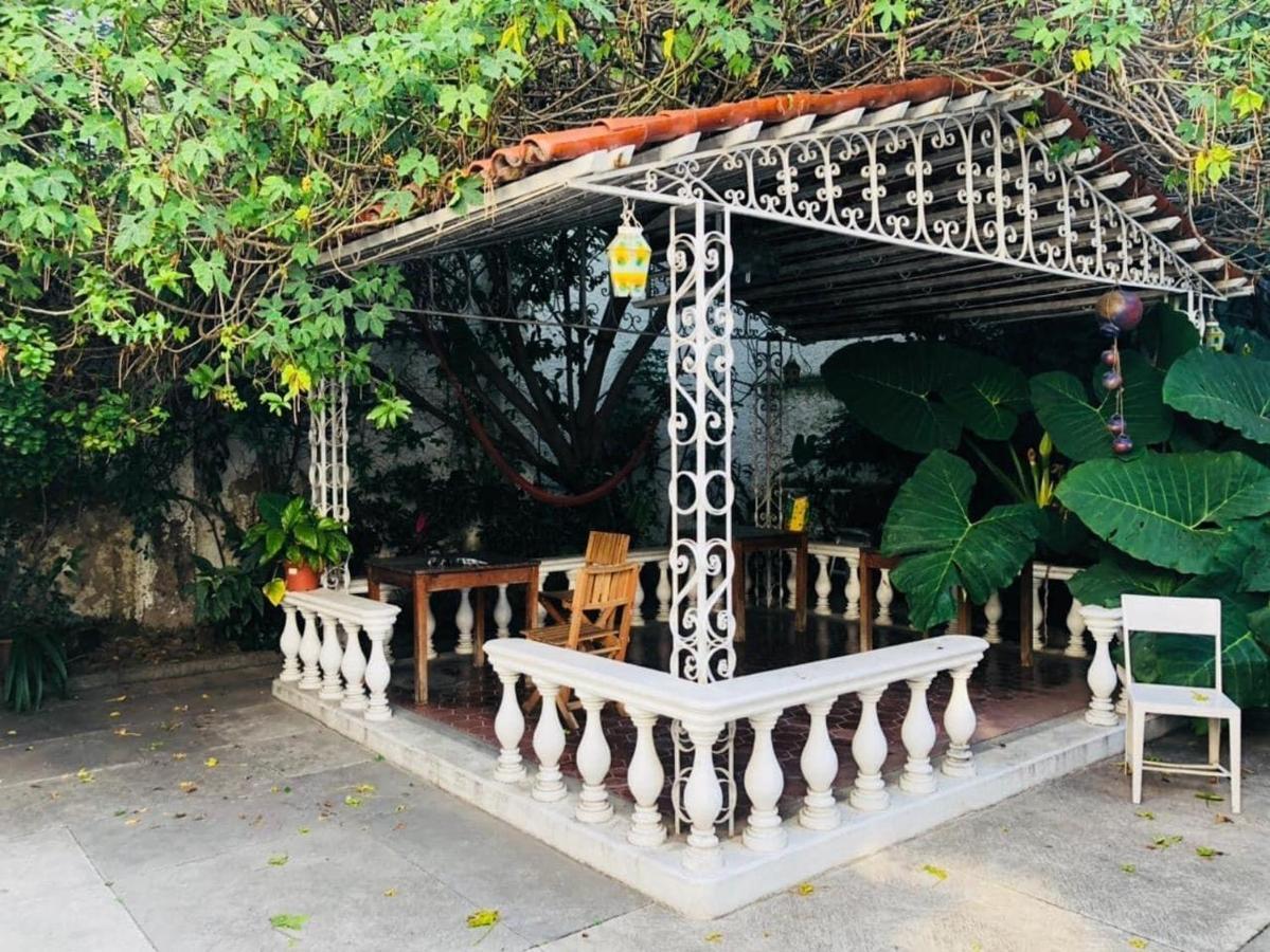 Casa Alsacia Otel Guadalajara Dış mekan fotoğraf